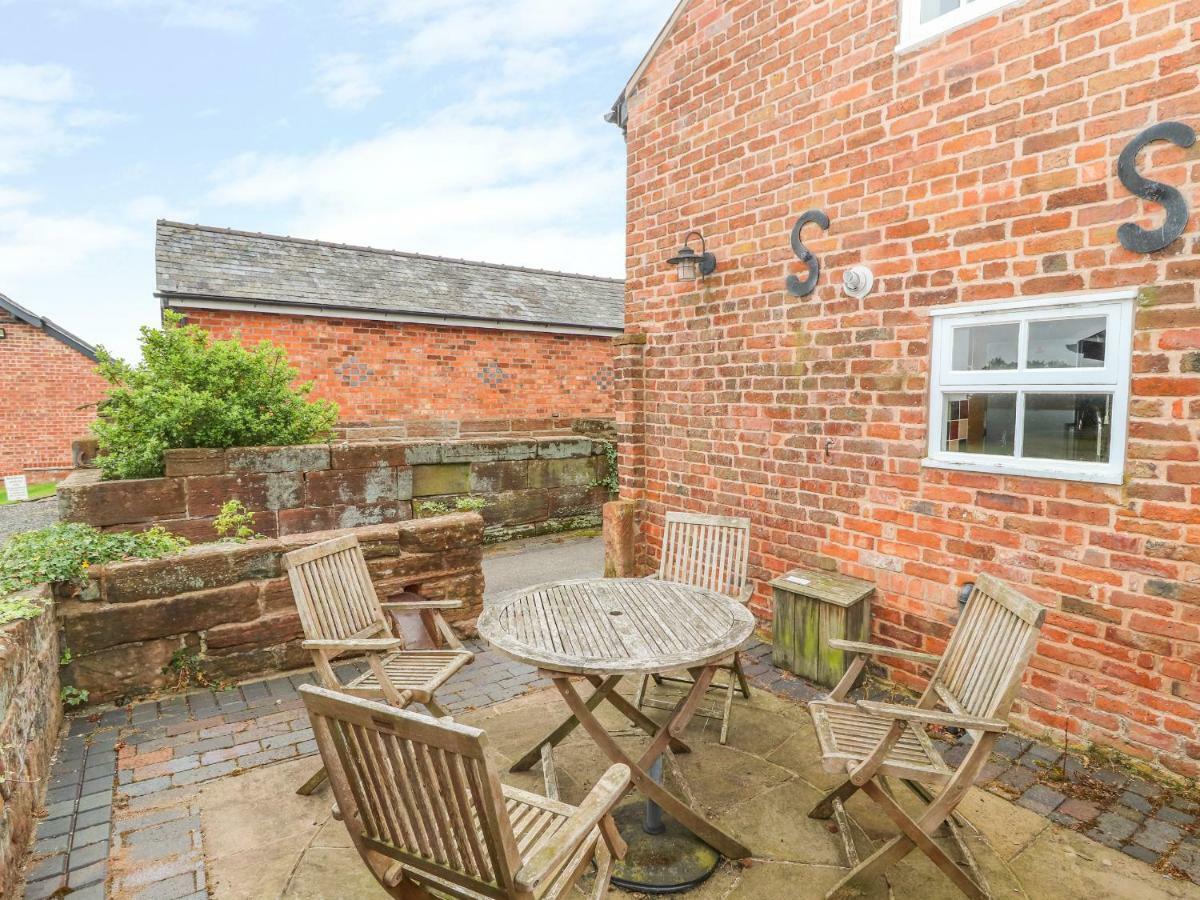 The Shippon Villa Tarporley Exterior foto